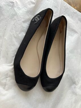 Chanel Black Cap Toe Ballet Flats CC Logo Size 36.5 Classic